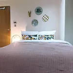 Spacious Apartment In Trendy Hackney