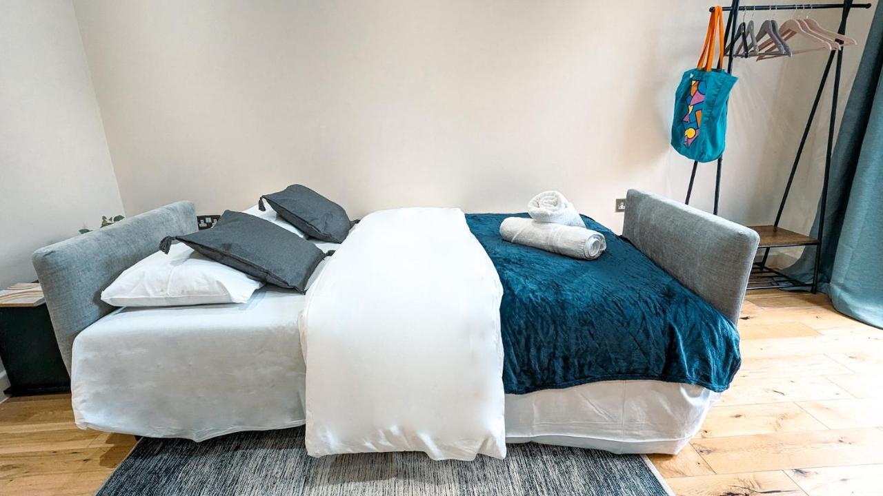 Spacious In Trendy Hackney * Londra