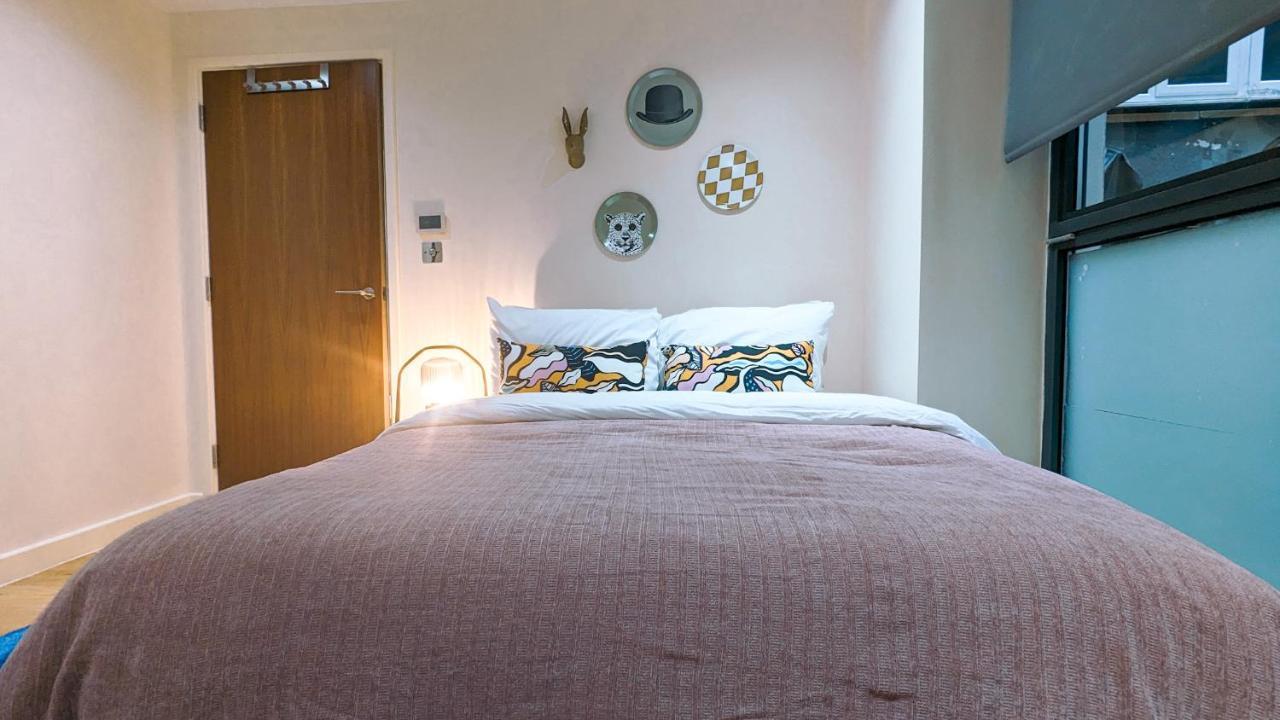 Spacious In Trendy Hackney Londra