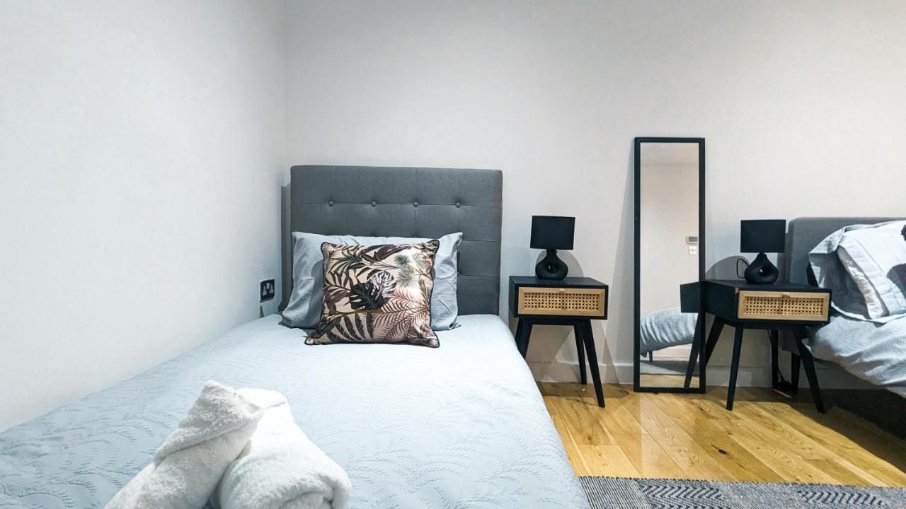 Appartamento Spacious In Trendy Hackney *